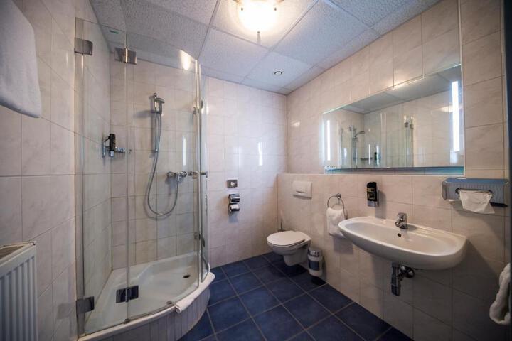 General 11 of 41