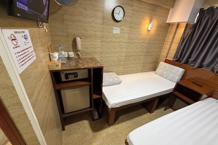 Room 80 of 139
