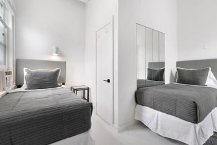 Room 14 of 22
