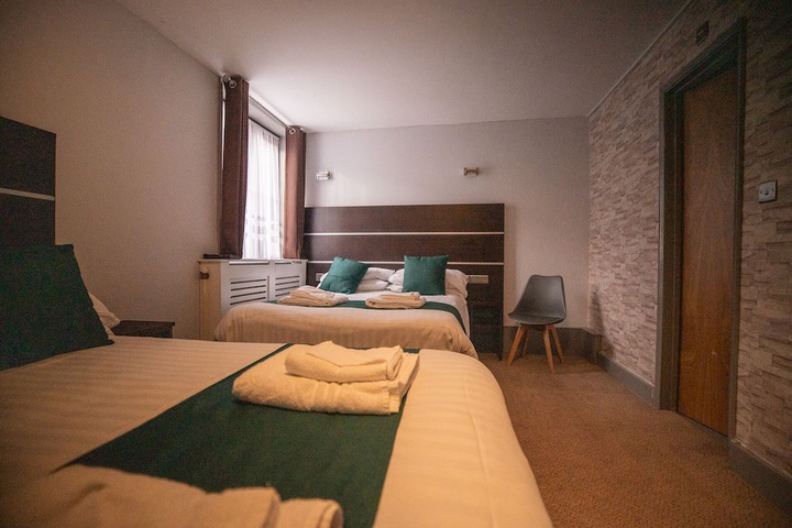 Room 9 of 86