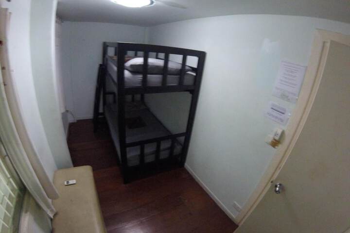Room 16 of 54