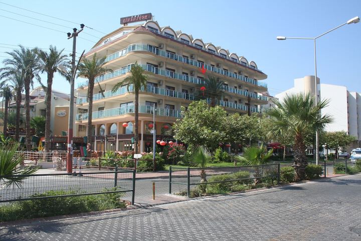 Hotel 53 of 65