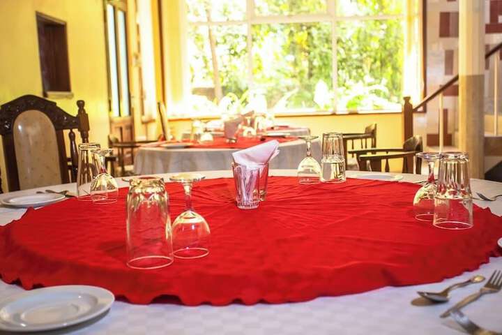 Dining 26 of 41