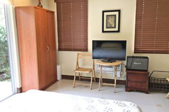 Room 26 of 60