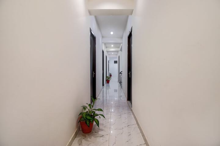 Hotel Interior 4 of 18
