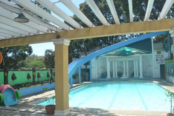 Pool 6 of 7