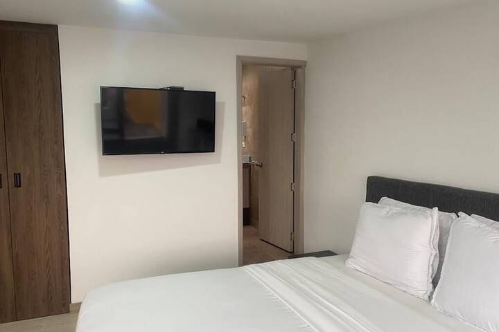 Room 11 of 29