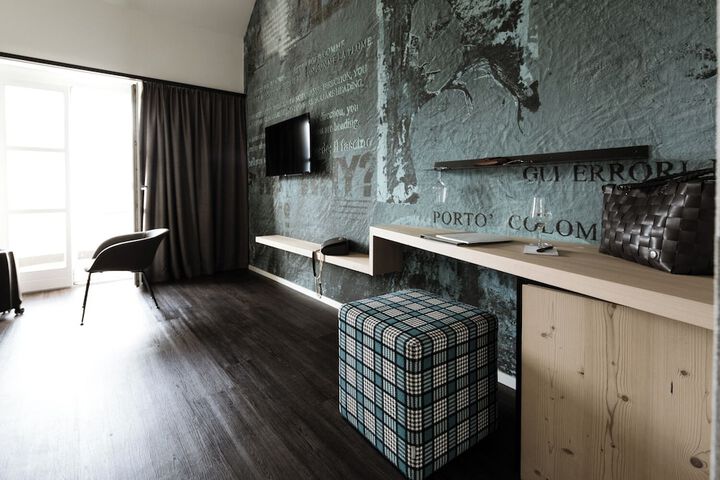 Room 22 of 69