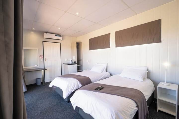Room 15 of 26