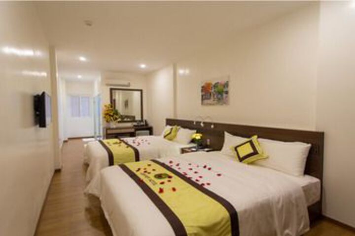 Room 14 of 21