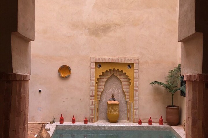 Pool 33 of 63