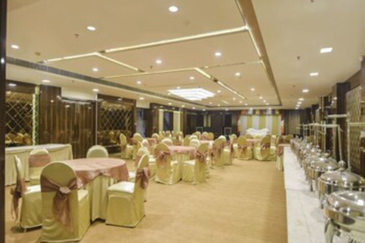 Ballroom/Hall 3 of 23