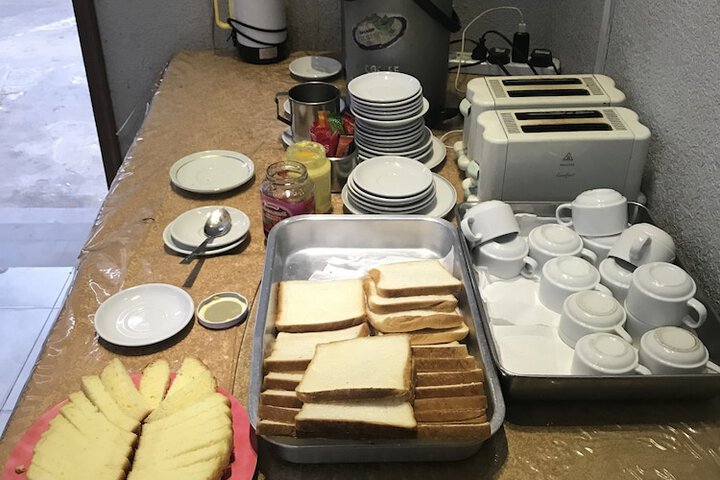 Breakfast/Coffee Service 20 of 32
