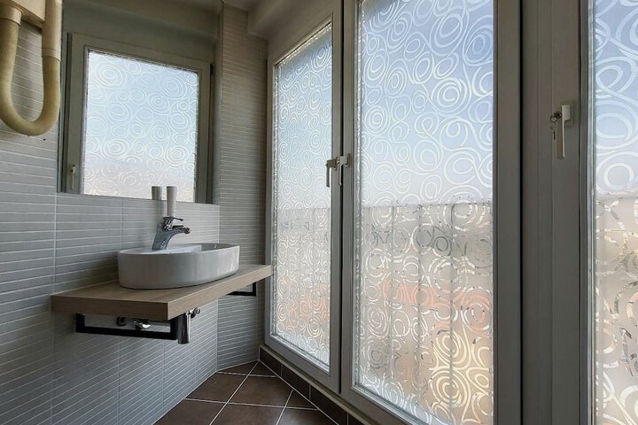 Room 34 of 46