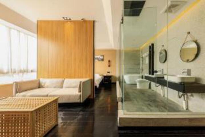 Room 9 of 9