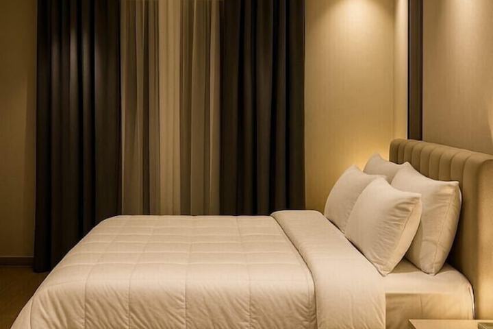 Room 2 of 23