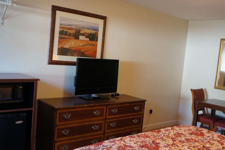 Single Room 1 King Bed (12 of 36)