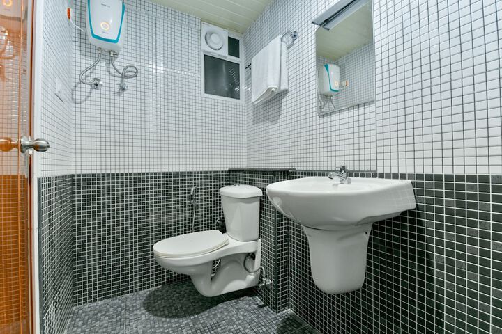 Room 16 of 21