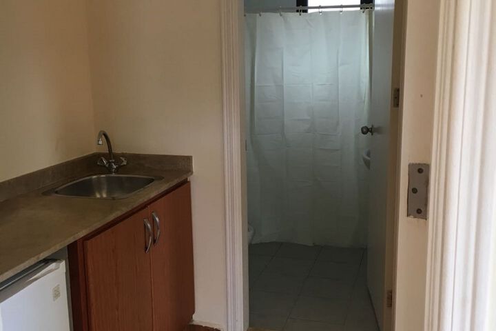 Room 5 of 42