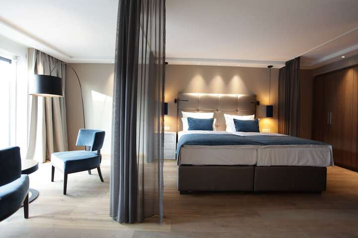 Room 7 of 51