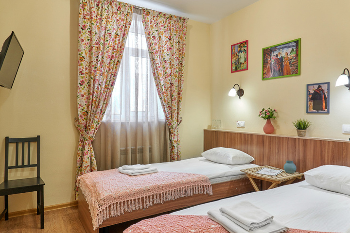 Room 4 of 30