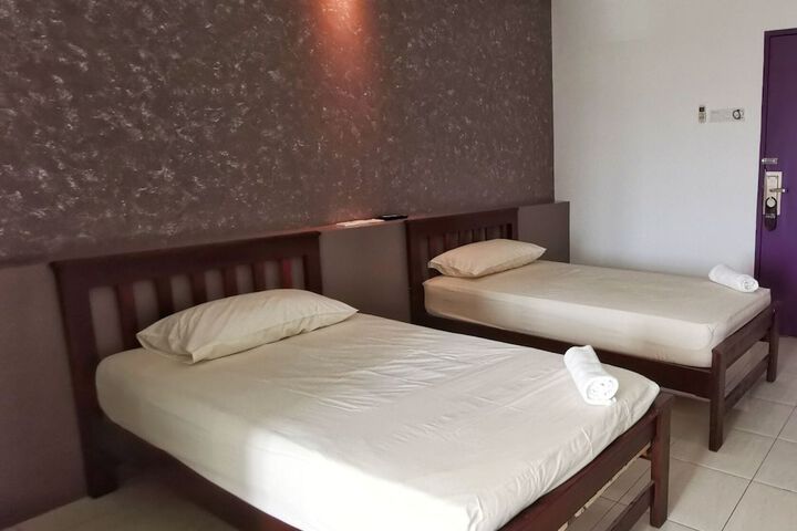 Room 14 of 17