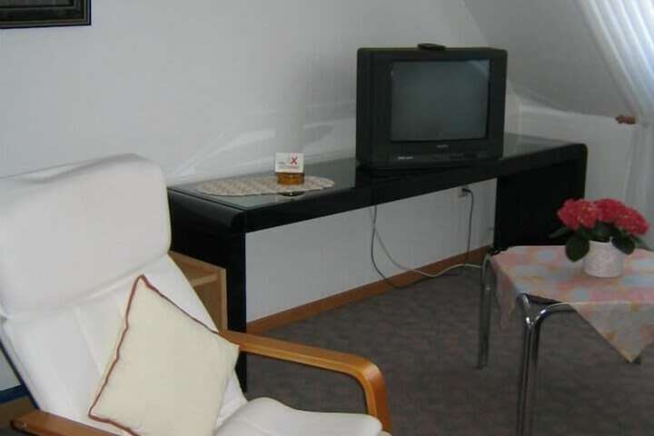 Room 3 of 13