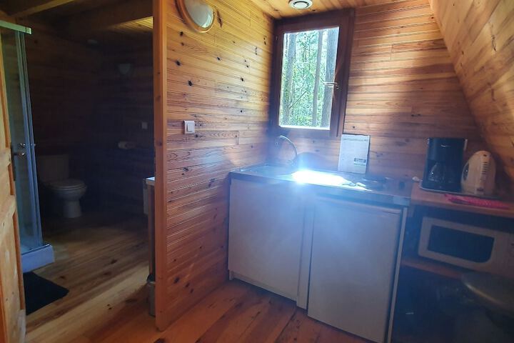 Room 12 of 224
