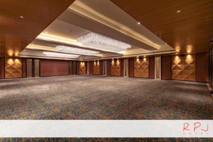 Pradhyuman Lords Inn