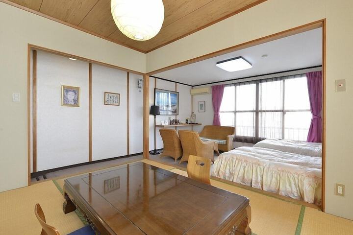 Room 5 of 34