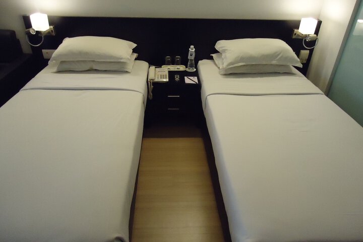 Room 34 of 113