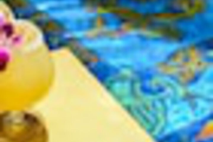 Poolside bar