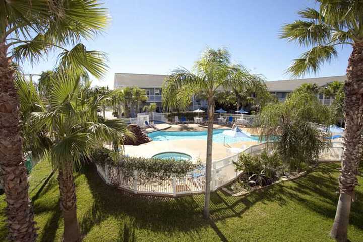 Pool 39 of 68