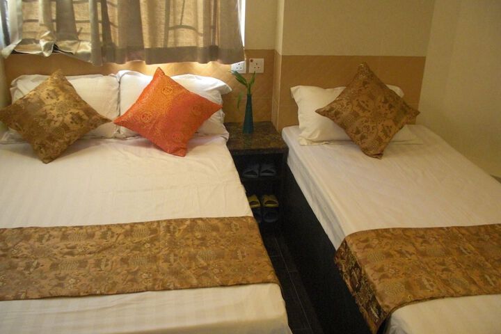 Room 15 of 30