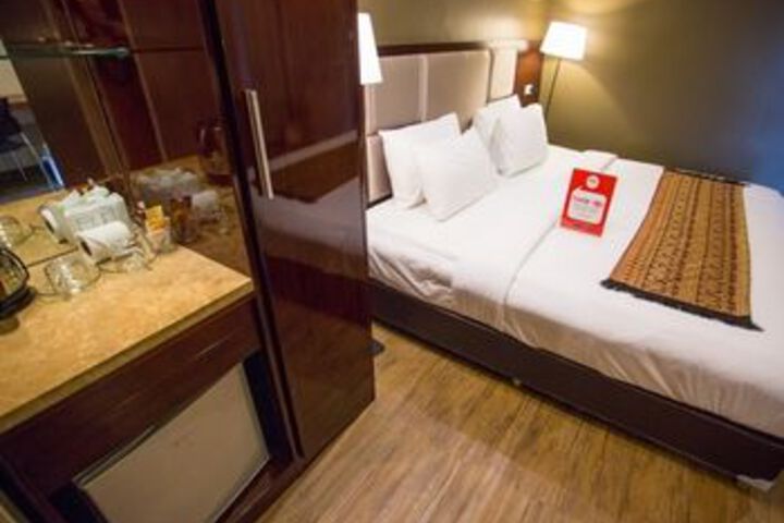 Room 35 of 100