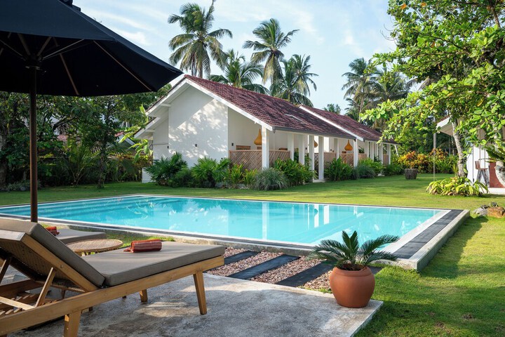 Pool 14 of 25
