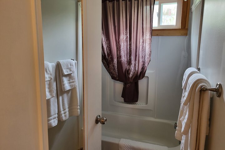 Room 28 of 33