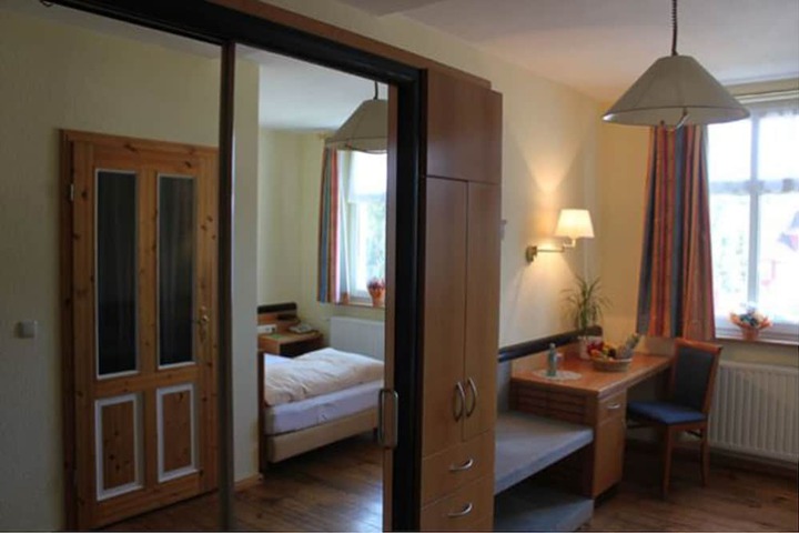 Room 31 of 32