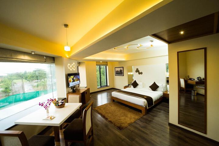 Room 16 of 47