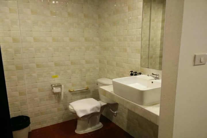 Room 23 of 45