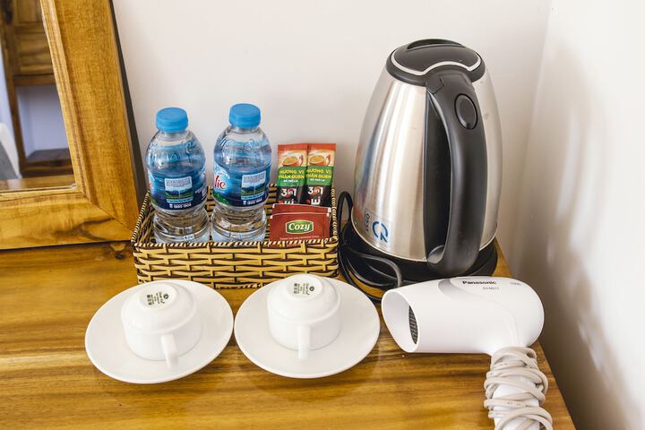 Breakfast/Coffee Service 22 of 33