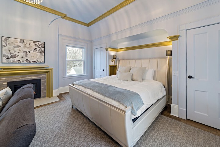 Suite 1 King Bed (44 of 70)