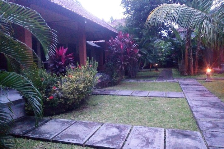 Room 18 of 121