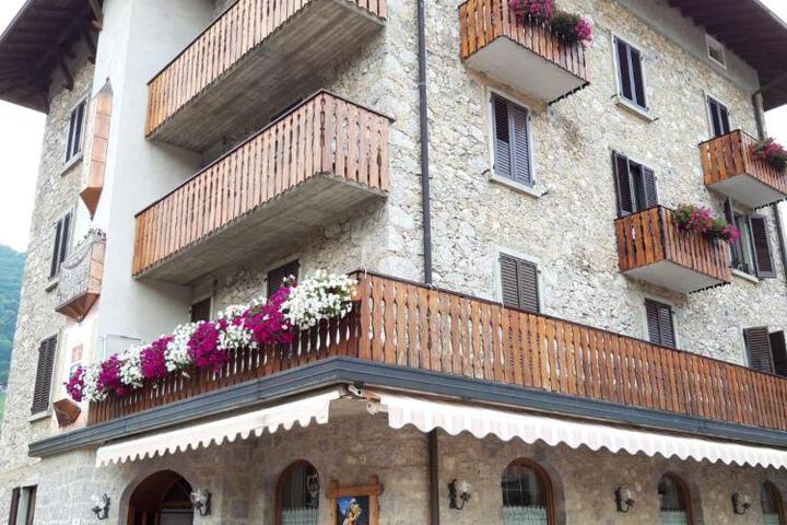 Hotel Carrara