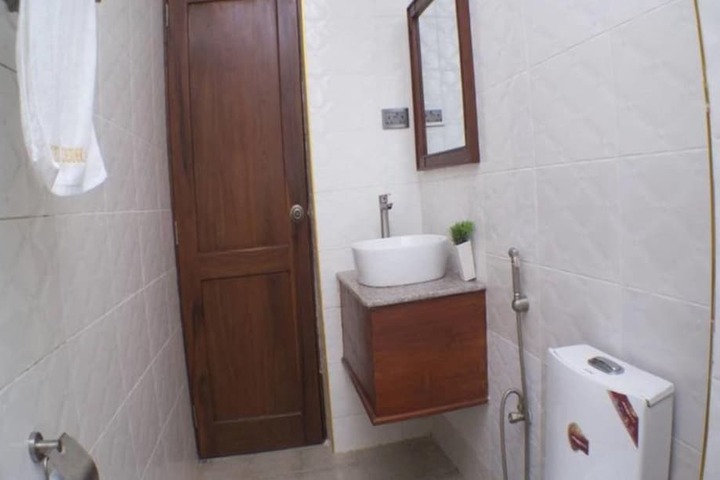 Room 2 of 15