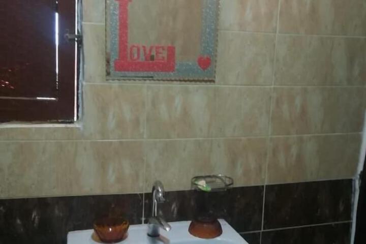 Room 6 of 52