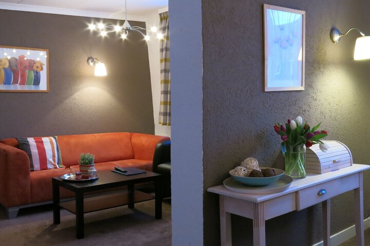 Room 17 of 32