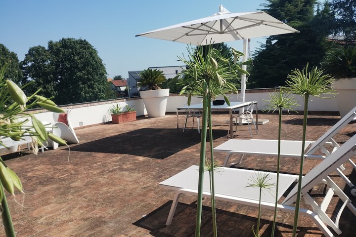 Terrace/Patio 27 of 42