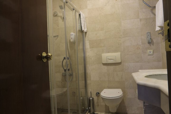 Room 55 of 97