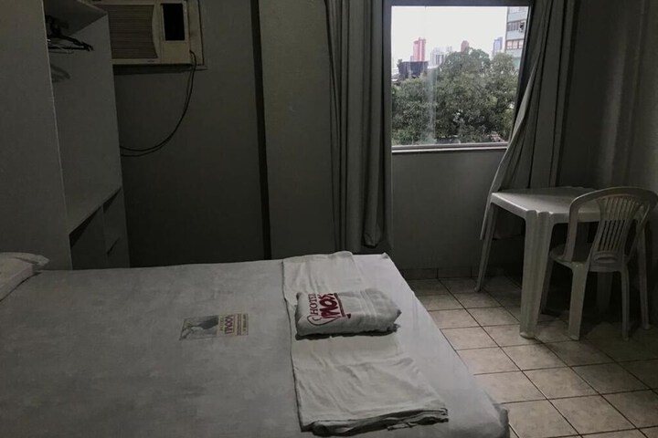 Room 13 of 70